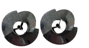Fan type ditching blade