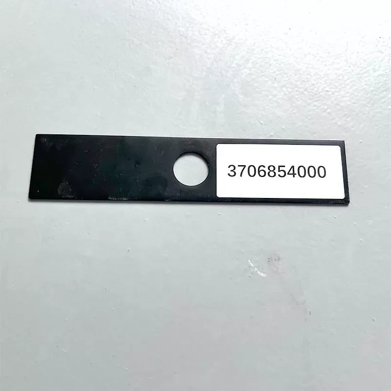 Remote-controlled mower blade · 3706854000