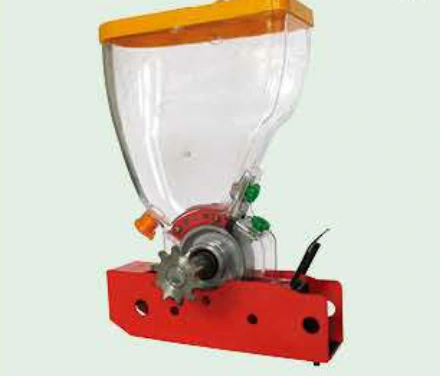 Small-grain meter for cabbage seeds